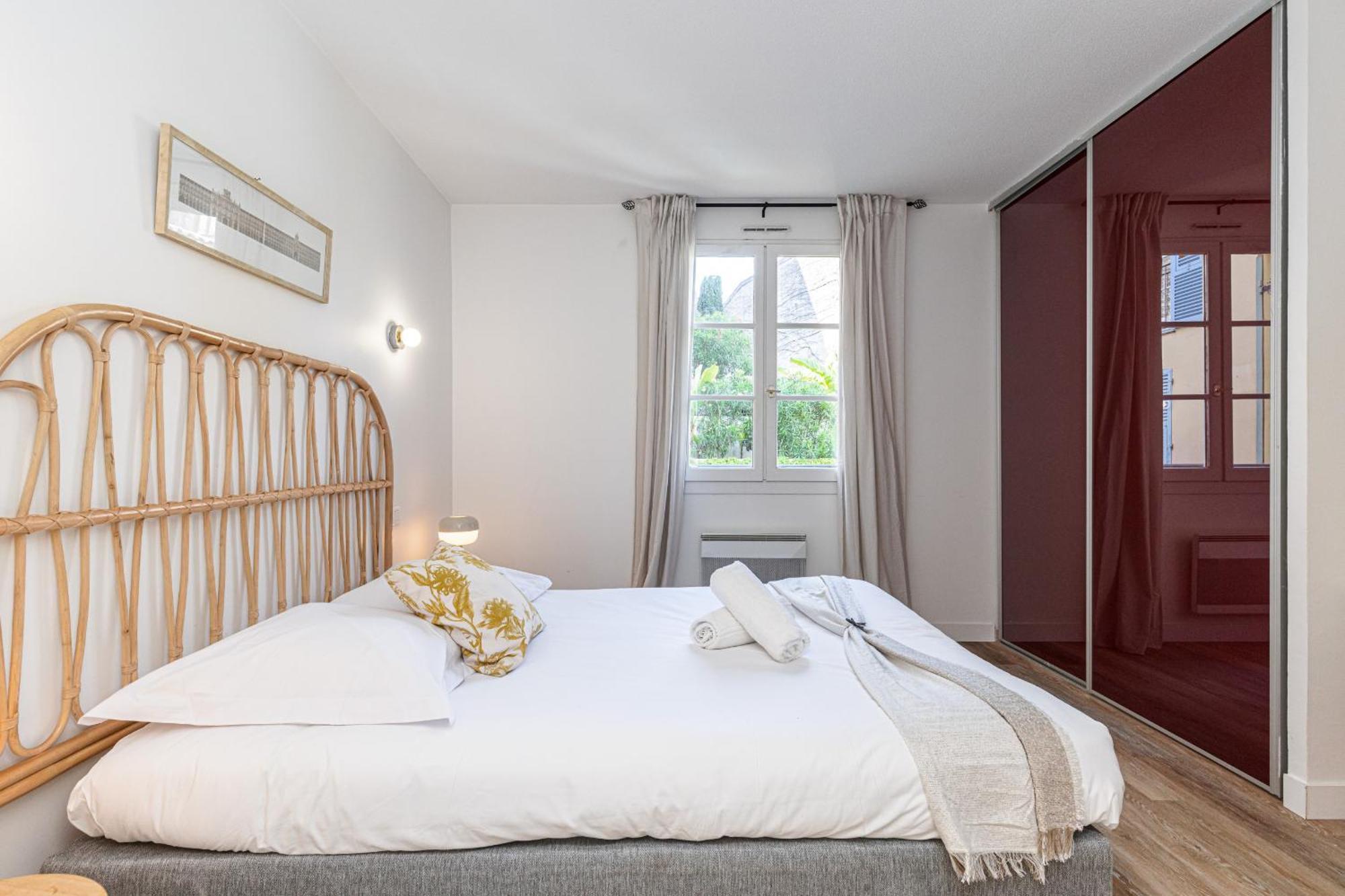 2 Bdrs & Parking In The Old Town ! Apartamento Nice Exterior foto
